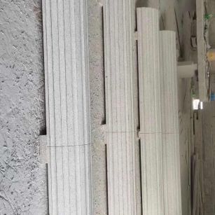 东营 花岗岩厂家带你看白麻花岗岩门楼大柱柱皮