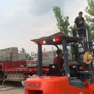 东营 黄金麻冰裂纹，地铺石装车