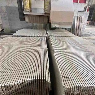 东营 车间生产日常，黄金麻白麻花岗岩