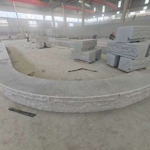 东营 芝麻白异形坐凳，自然面光面弧形加工