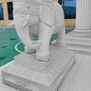 东营 白麻花岗岩动物异形石雕-大象