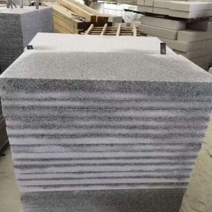 东营 芝麻白5公分火烧地铺成品，900*400，规格可定制