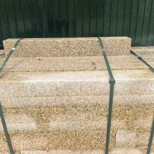 东营 黄金麻花岗岩石材机切面栏杆料半成品