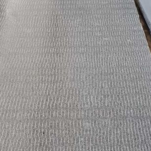 东营 芝麻灰花岗岩斧剁面，刀斩面