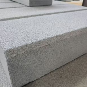 东营 芝麻灰荔枝面路沿石