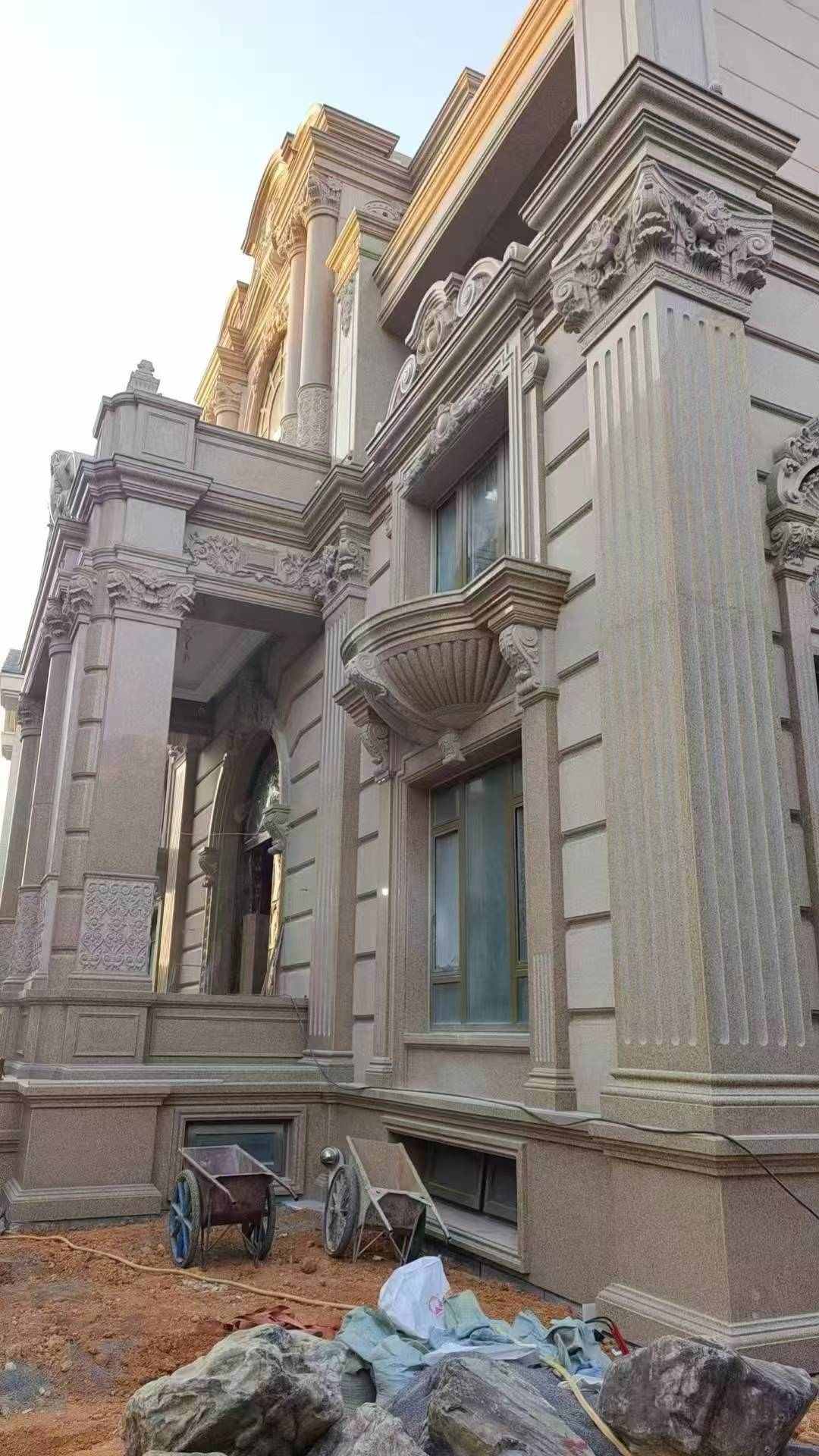 东营 黄金麻花岗岩光面别墅外墙干挂施工完成