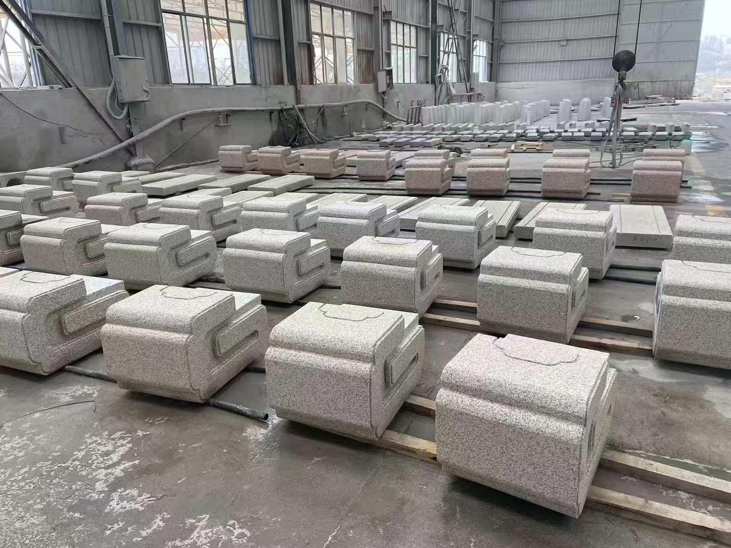 东营 白麻花岗岩异形加工-石凳，坐凳