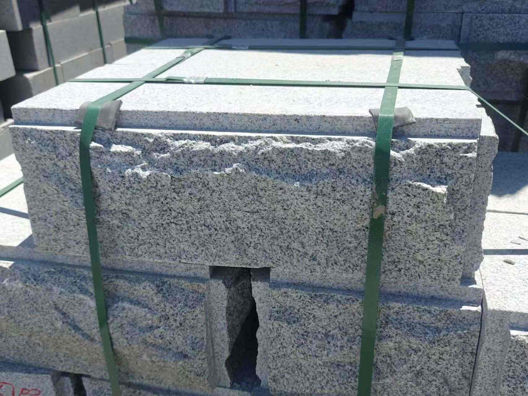 东营 芝麻白花岗岩自然面成品