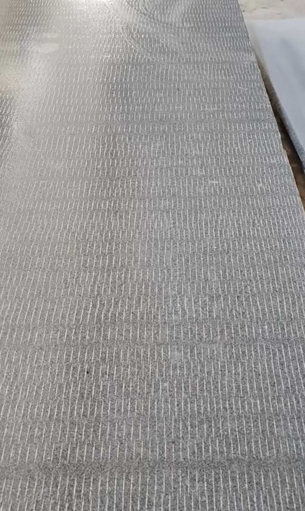 东营 芝麻灰花岗岩斧剁面，刀斩面