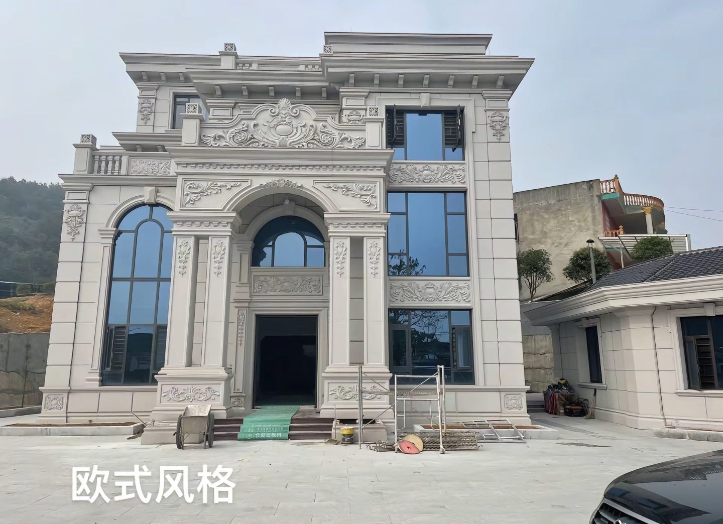 东营 白麻花岗岩别墅外墙干挂