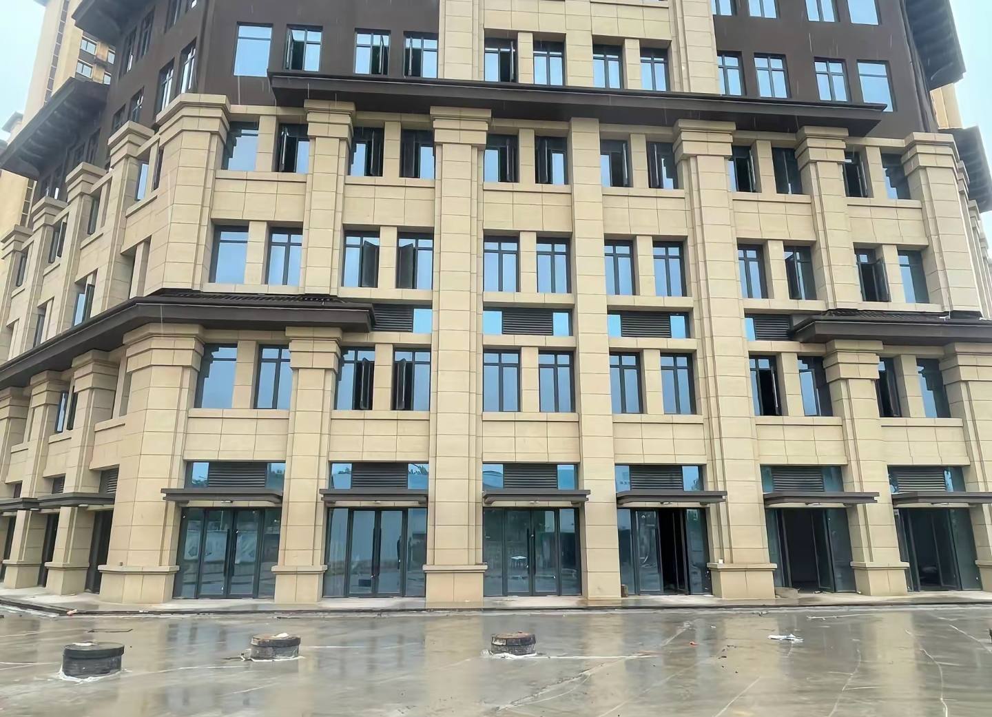 东营 黄金麻花岗岩荔枝面小区外墙干挂