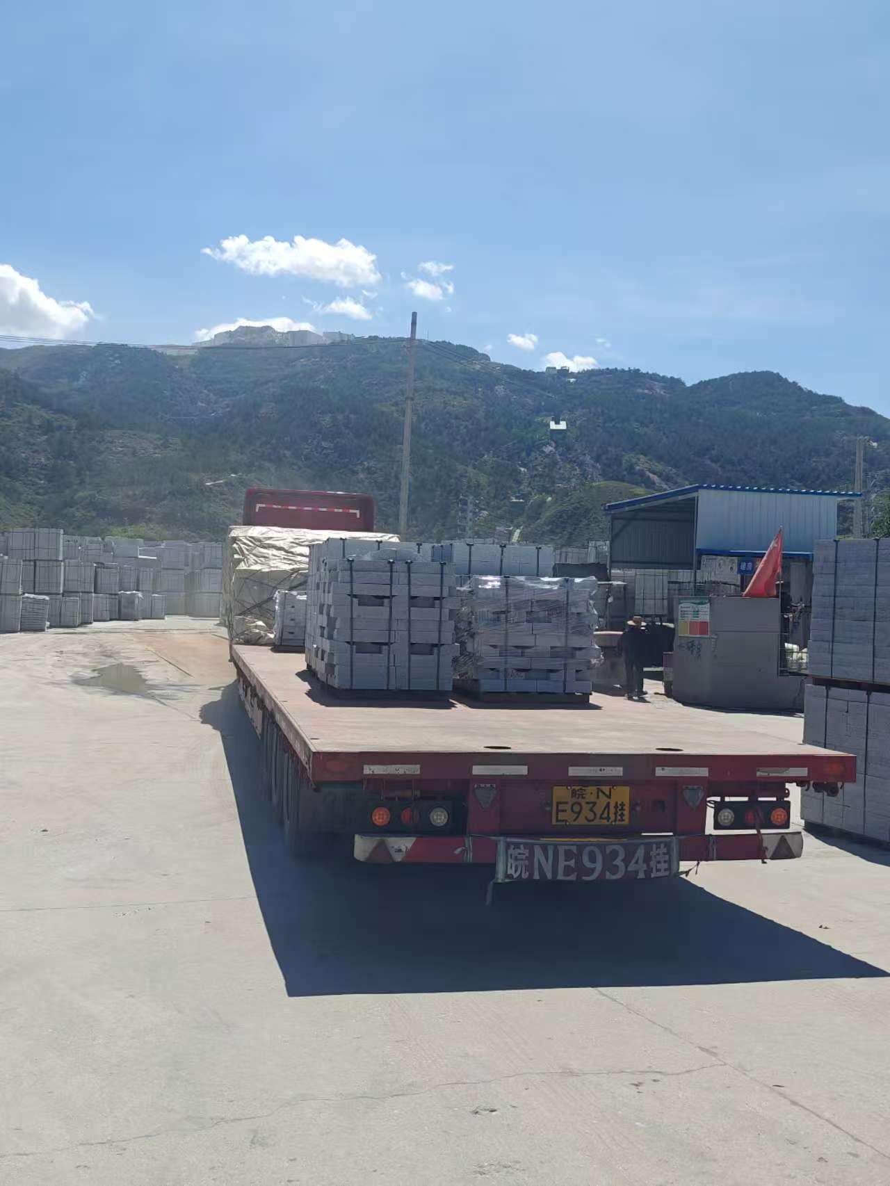 东营 芝麻白仿形路沿石，直形路沿石