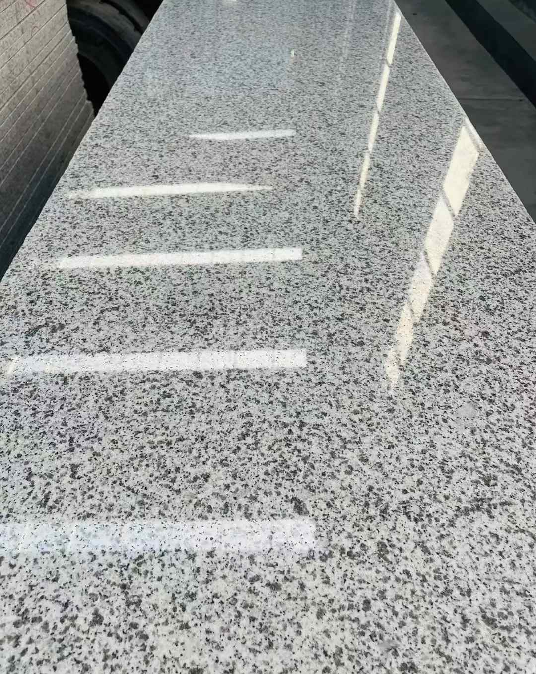 东营 白麻花岗岩光面毛板