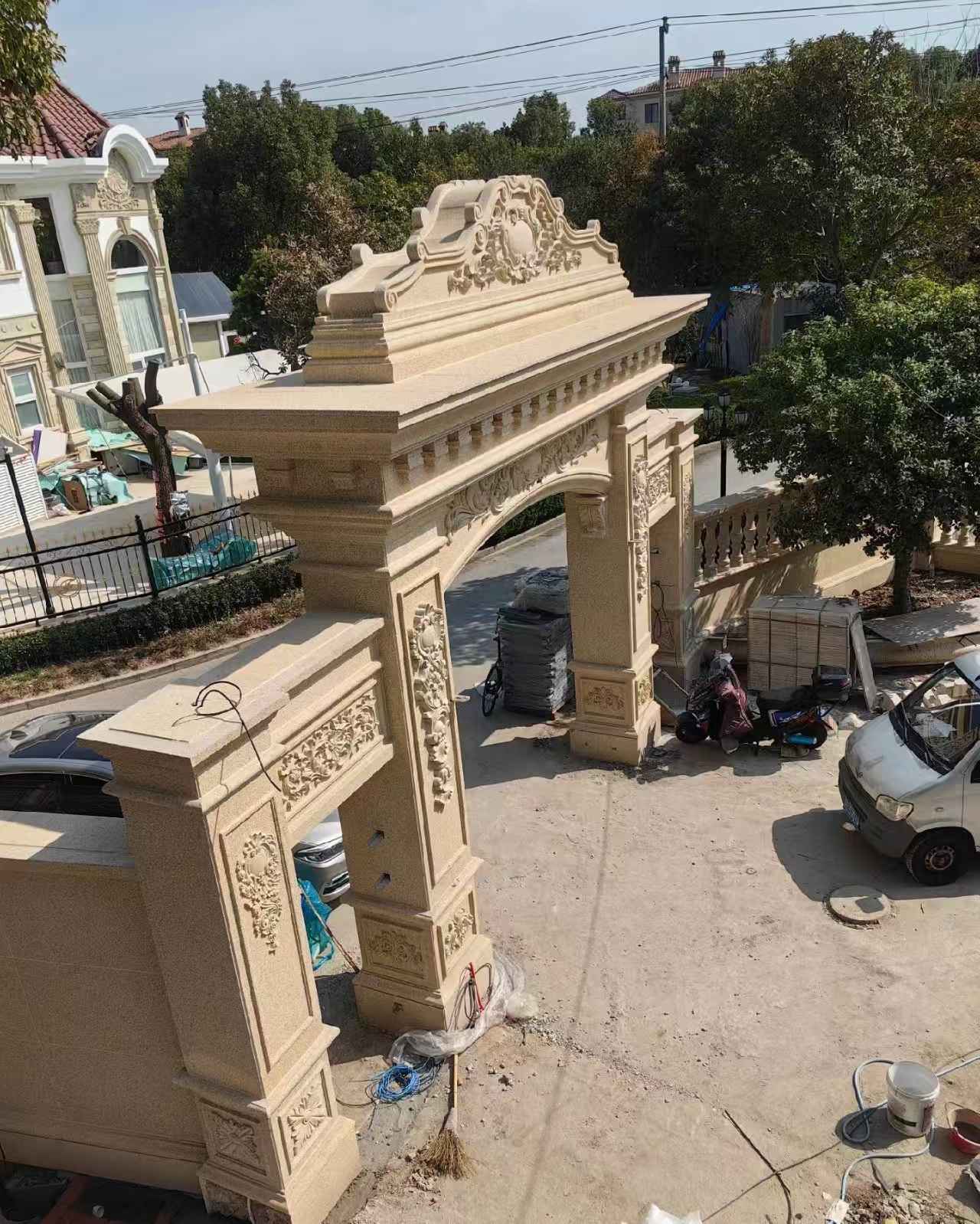 东营 黄金麻荔枝面花岗岩别墅门楼