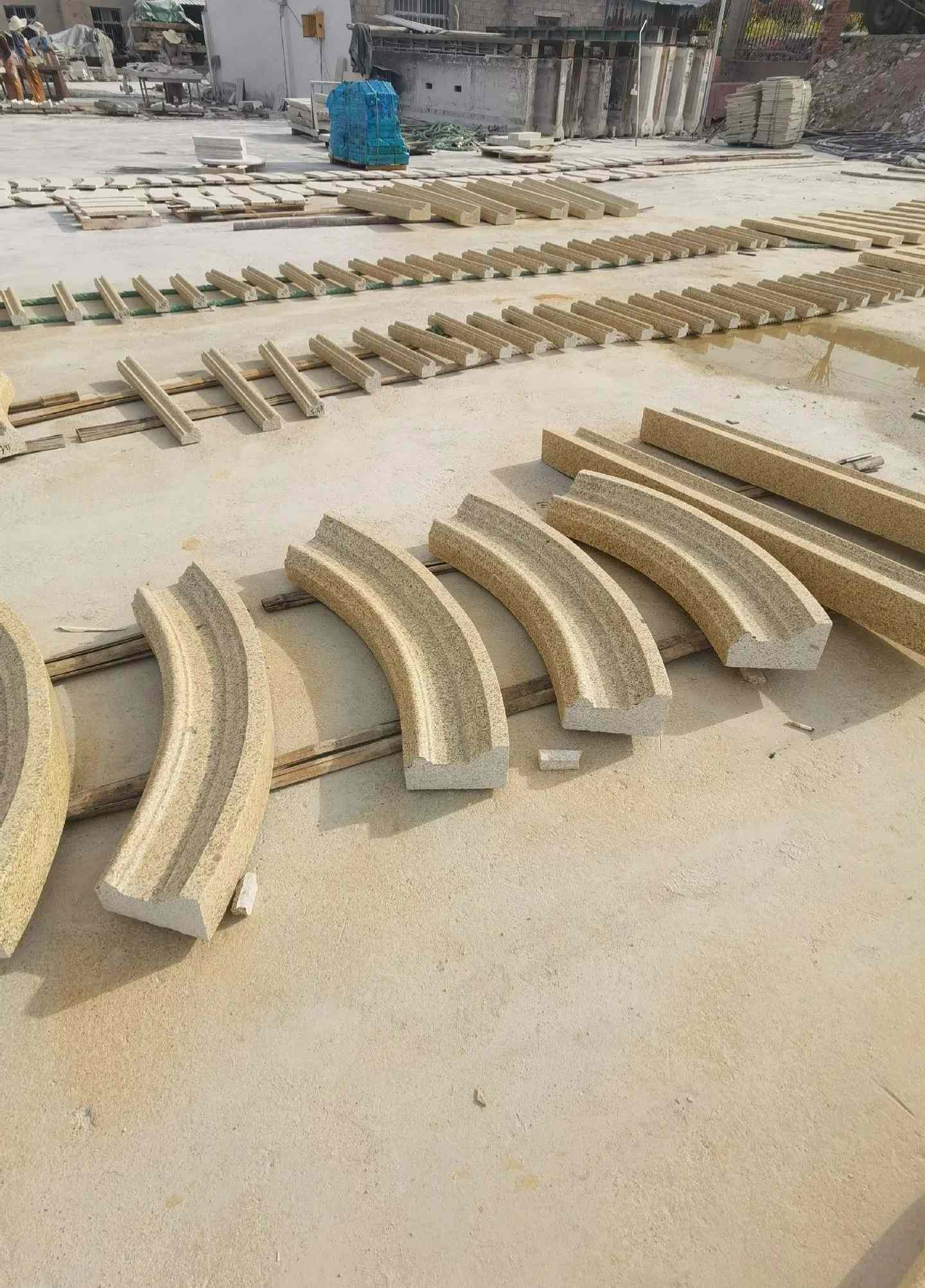 东营 黄金麻花岗岩别墅线条