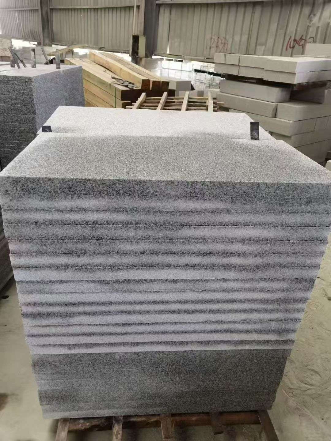 东营 芝麻白5公分火烧地铺成品，900*400，规格可定制